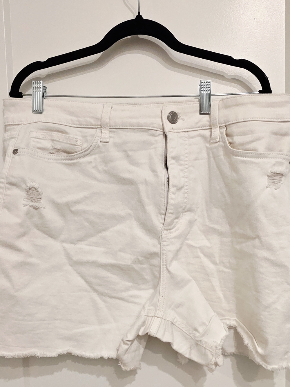 LC Lauren Conrad White Distressed Cargo-Style Shorts